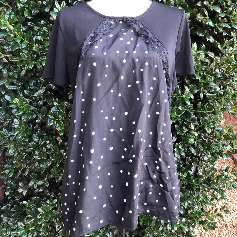 Cute top with lace trim